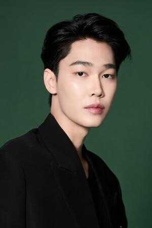 Dew Jirawat Sutivanichsak