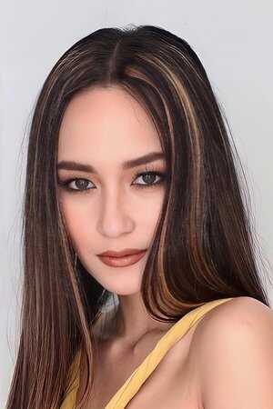 Namthip Bee Jongrachatawiboon