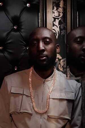 Nicky Slimting Walker