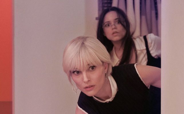 🎬 اولین تصویر از جنا اورتگا و ناتالی پورتمن در «The Gallerist»